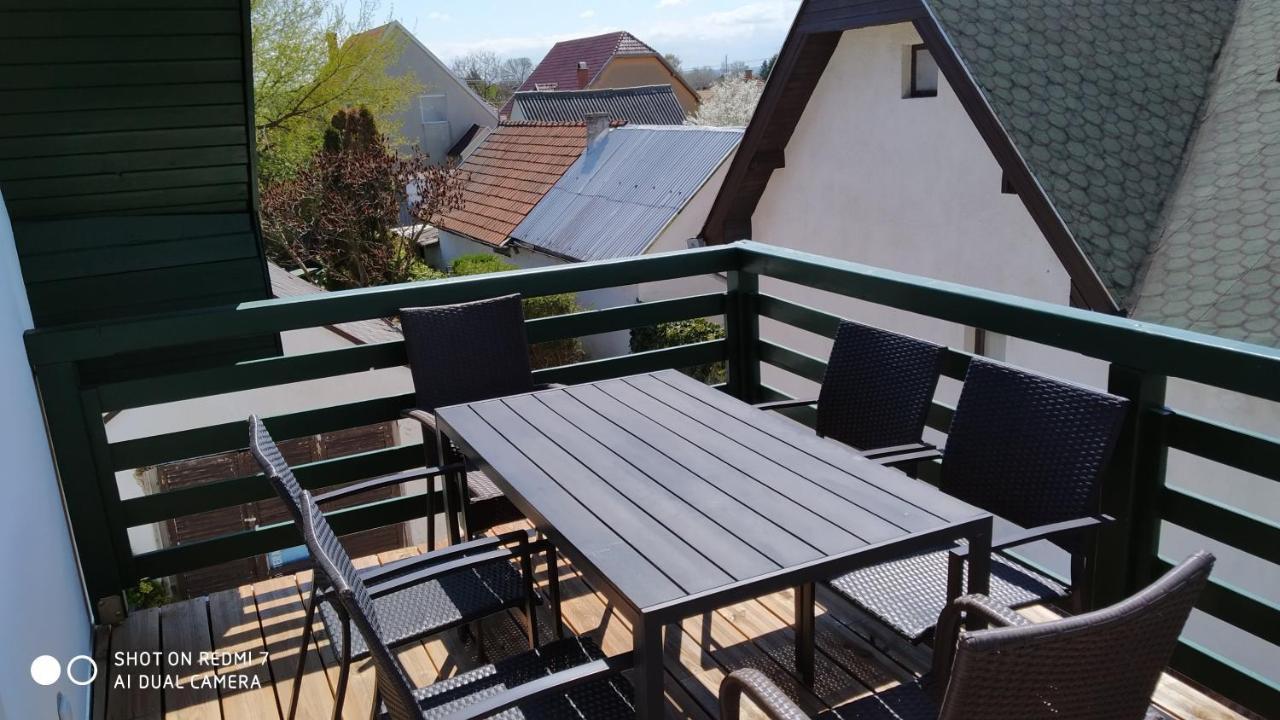 Bamboo Apartman Шіофок Екстер'єр фото