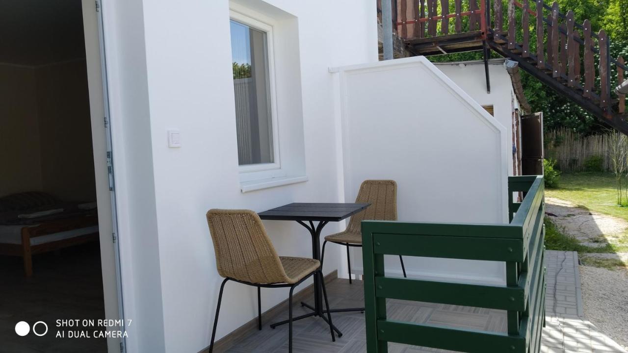 Bamboo Apartman Шіофок Екстер'єр фото